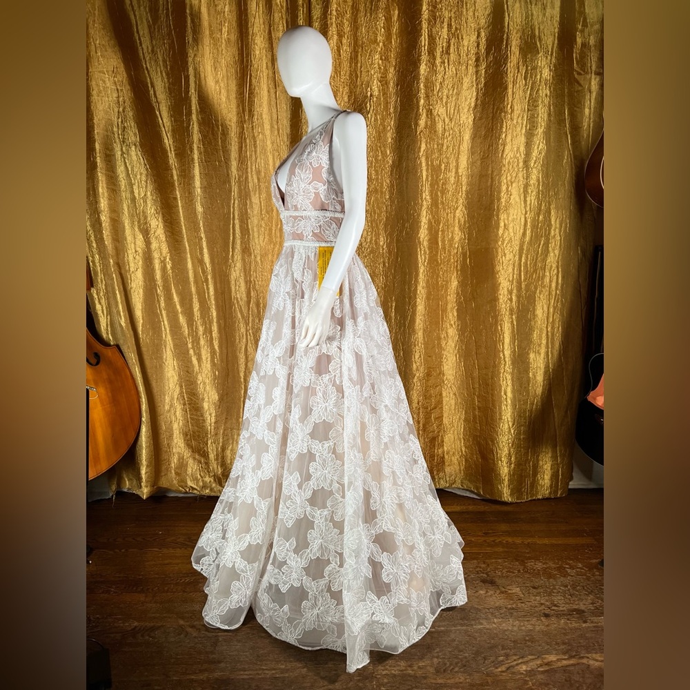 BRONX & BANKO LILY EVENING GOWN SIZE 8 NWT